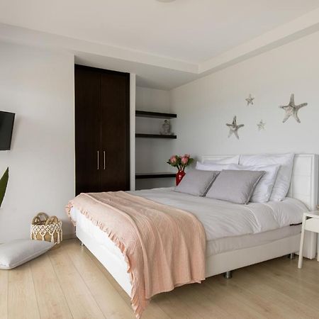 Antonoglou Beach Villas - Waterfront Luxury Retreat Lakhania Eksteriør bilde