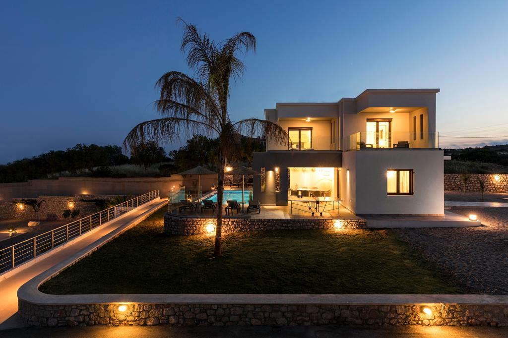Antonoglou Beach Villas - Waterfront Luxury Retreat Lakhania Eksteriør bilde