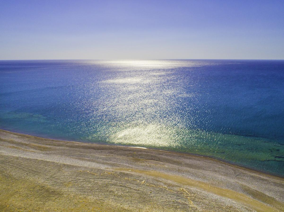 Antonoglou Beach Villas - Waterfront Luxury Retreat Lakhania Eksteriør bilde
