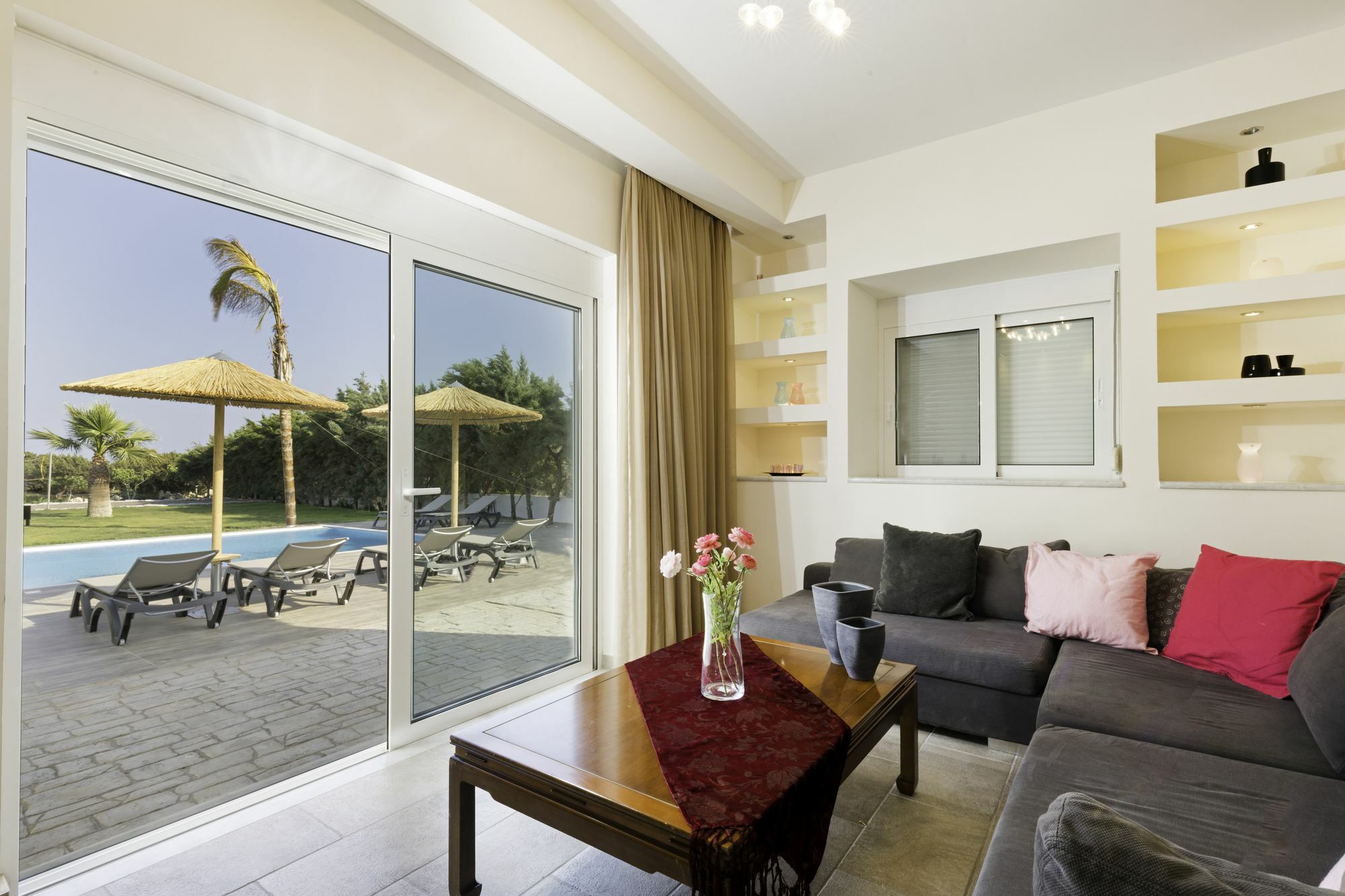 Antonoglou Beach Villas - Waterfront Luxury Retreat Lakhania Eksteriør bilde
