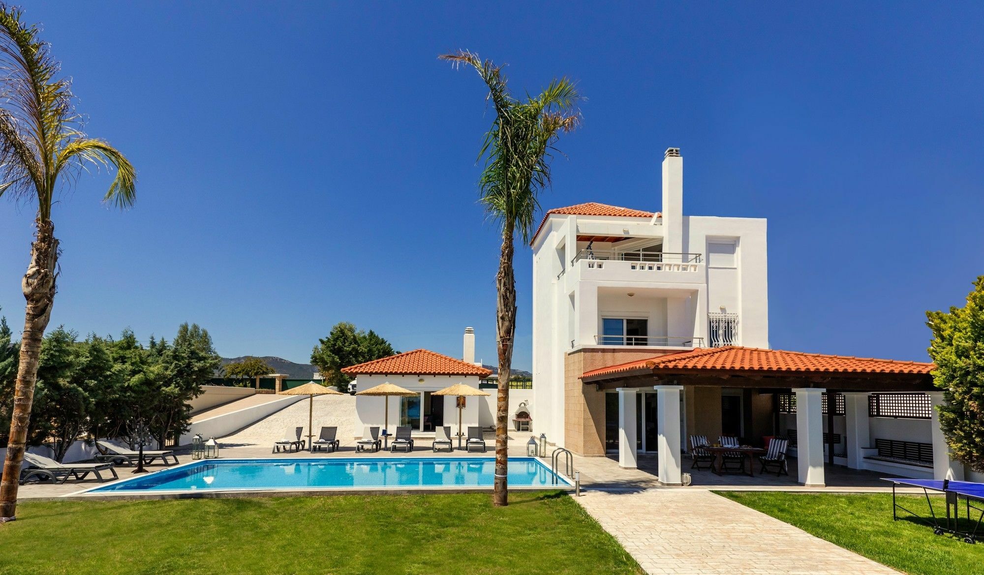 Antonoglou Beach Villas - Waterfront Luxury Retreat Lakhania Eksteriør bilde