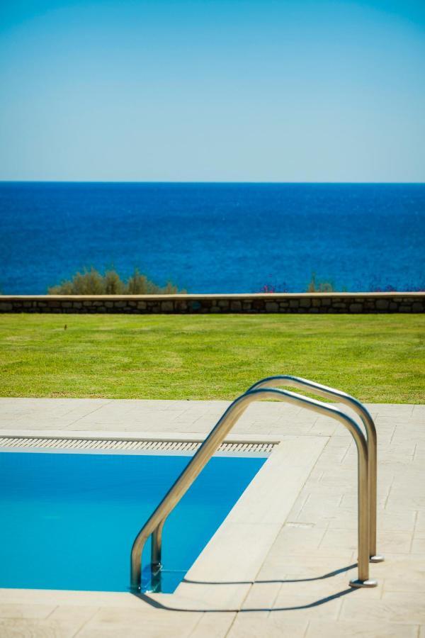 Antonoglou Beach Villas - Waterfront Luxury Retreat Lakhania Eksteriør bilde